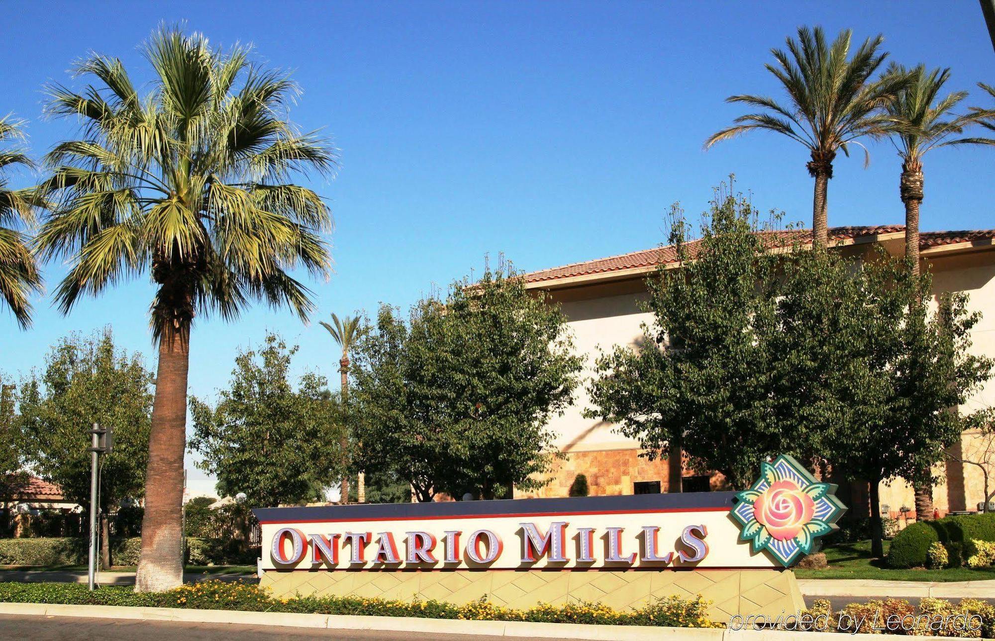 Hotel Hampton &
