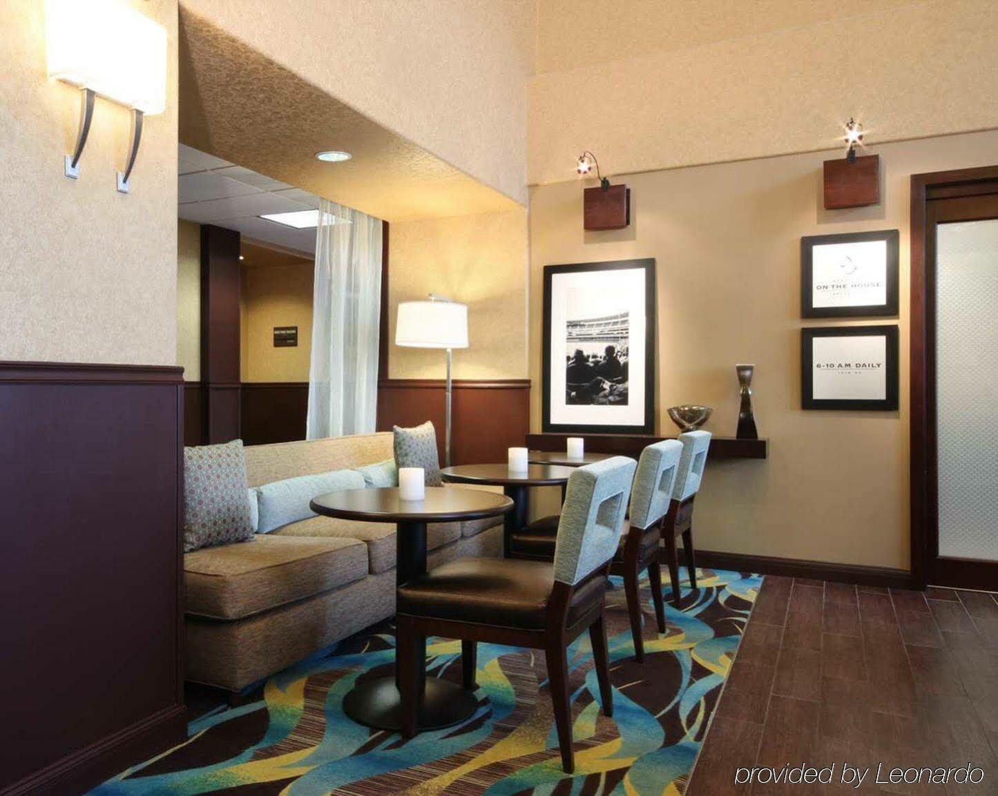 Hampton & Hotel Ontario
